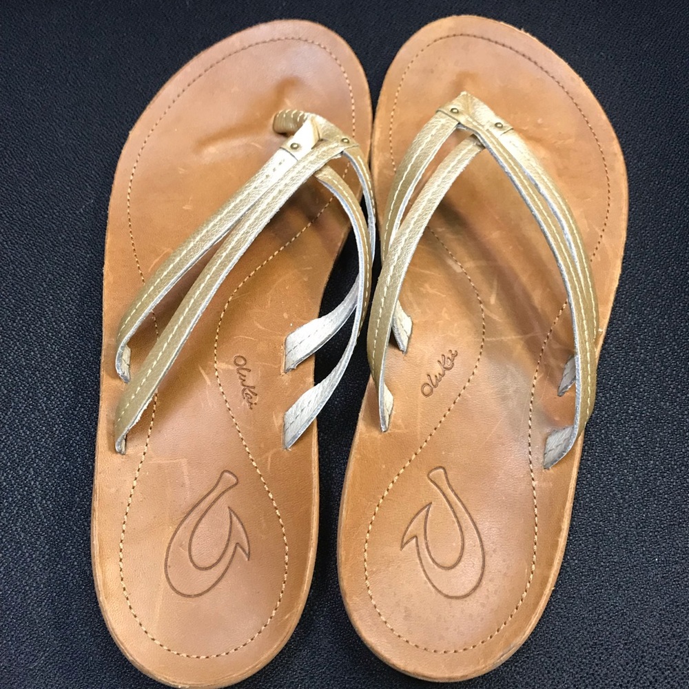 Olukai leather sandles size 7